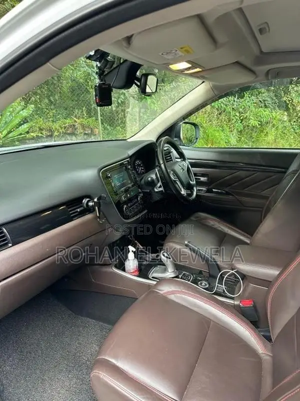 Mitsubishi Outlander 2016 SUV (Used)