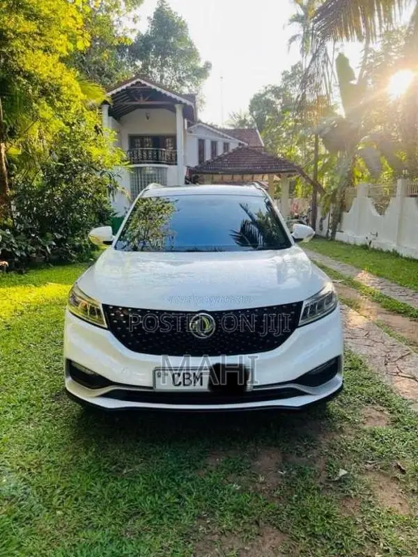DFSK Glory I-Auto 2022 SUV (Used)