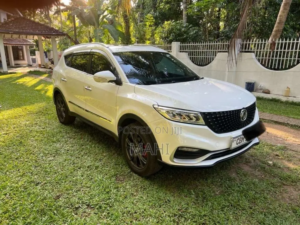 DFSK Glory I-Auto 2022 SUV (Used)