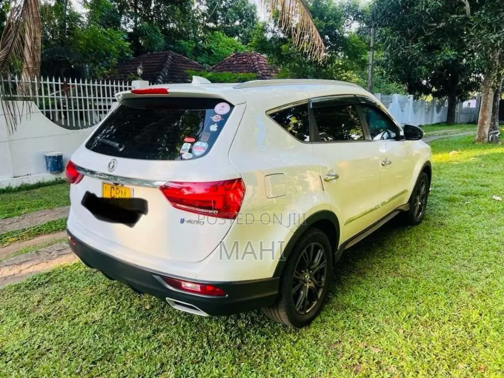 DFSK Glory I-Auto 2022 SUV (Used)