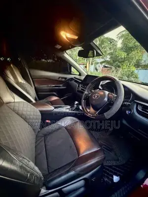 Toyota CHR 2018 SUV (Used)