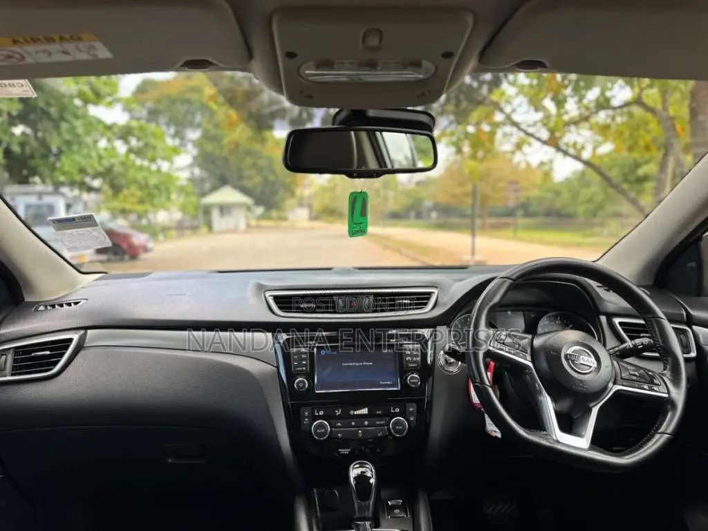 Toyota Qashqai TEKNA PLUS 2018 SUV (Used)