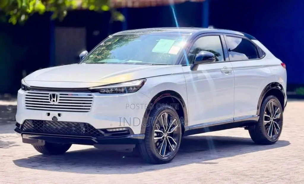 Honda Vezel Z Play Moon Roof 2026 SUV Brand New