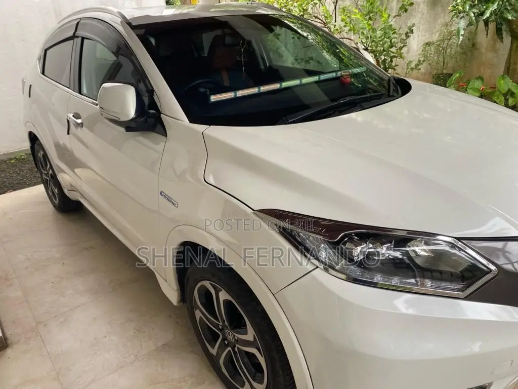 Honda Vezel 2014 SUV (Used)
