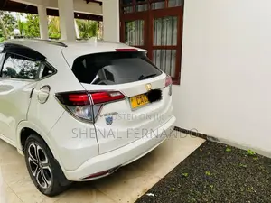 Honda Vezel 2014 SUV (Used)