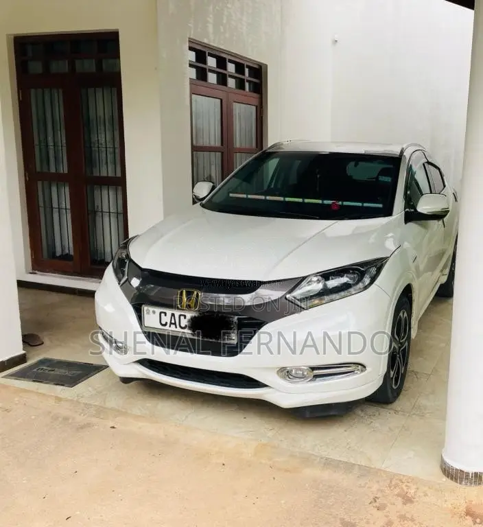 Honda Vezel 2014 SUV (Used)