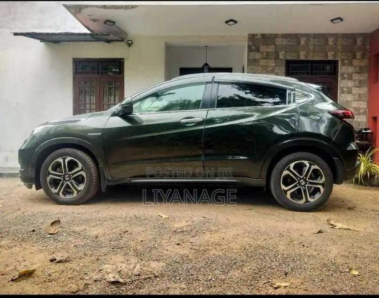 Honda Vezel 2015 SUV (Used)