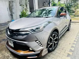 Toyota CHR NGX50 2020 SUV (Used)