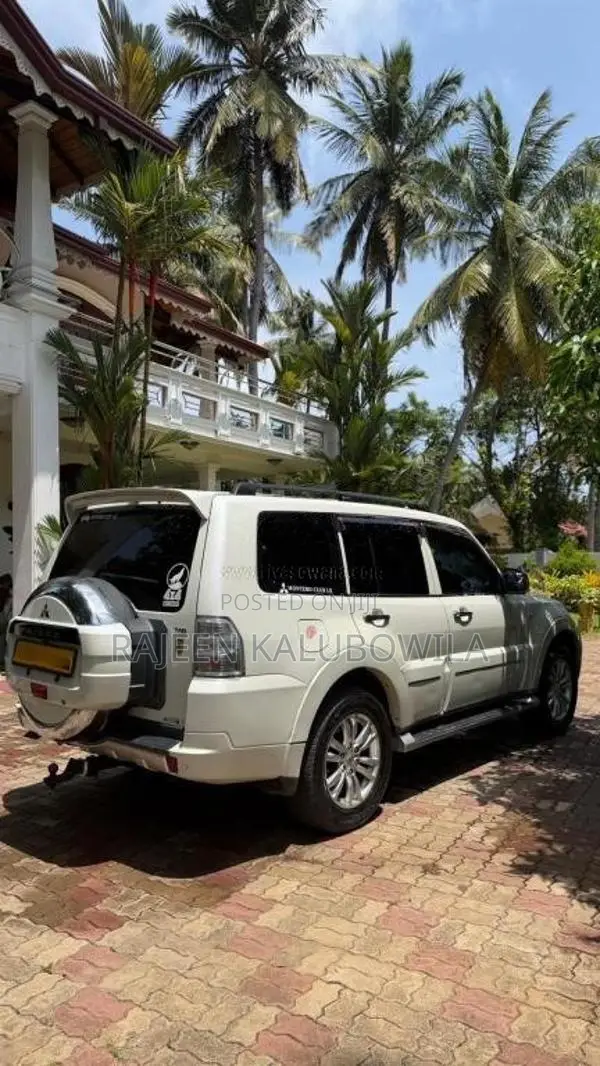 Mitsubishi Montero 2013 SUV (Used)