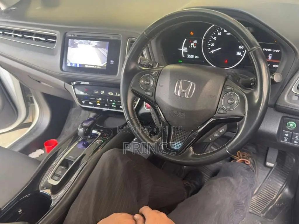 Honda Vezel 2017 SUV (Used)