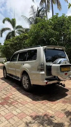 Mitsubishi Montero 2013 SUV (Used)