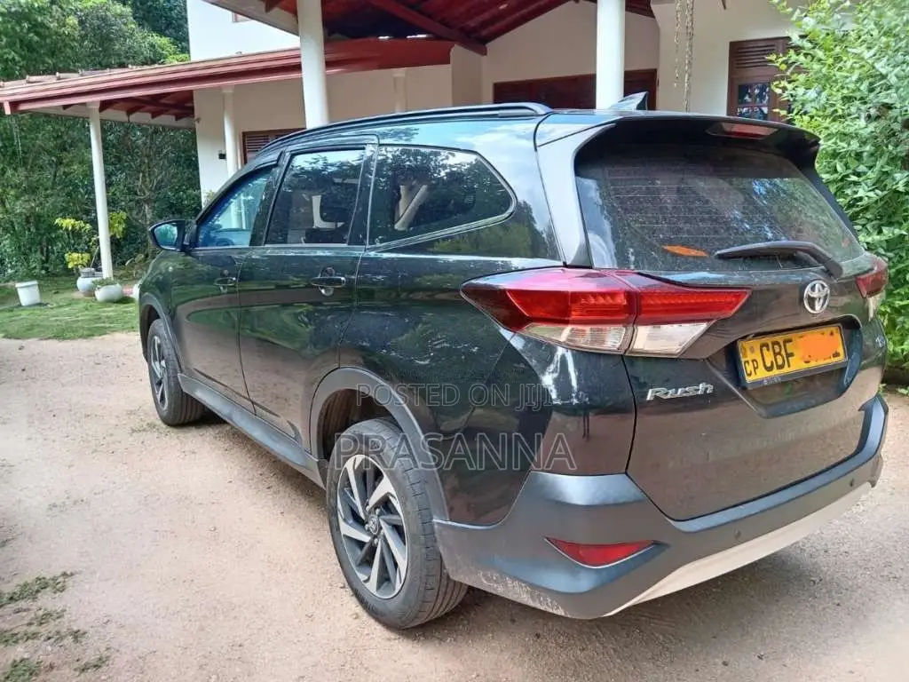 Toyota Rush 2018 SUV (Used)