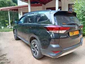 Toyota Rush 2018 SUV (Used)