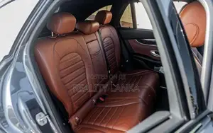 Mercedes-Benz GLC250 2016 SUV (Used)