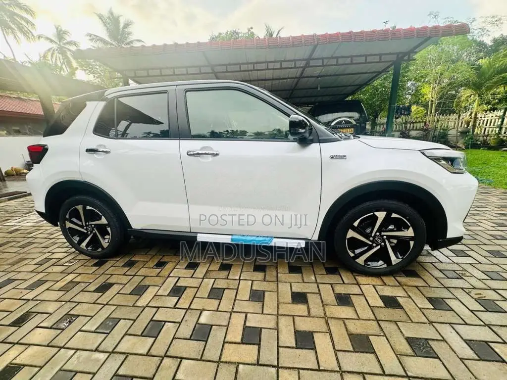 Daihatsu ROCKY G PREMIUM 2025 SUV Unregistered (Recondition)