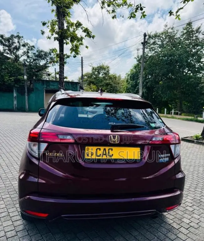 Honda Vezel 2014 SUV (Used)