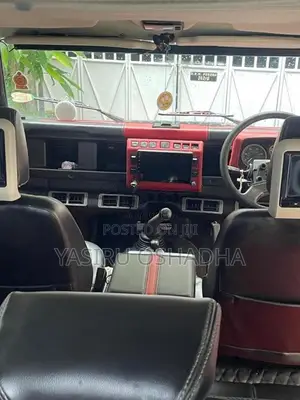Land-Rover Defender 110 2015 SUV (Used)