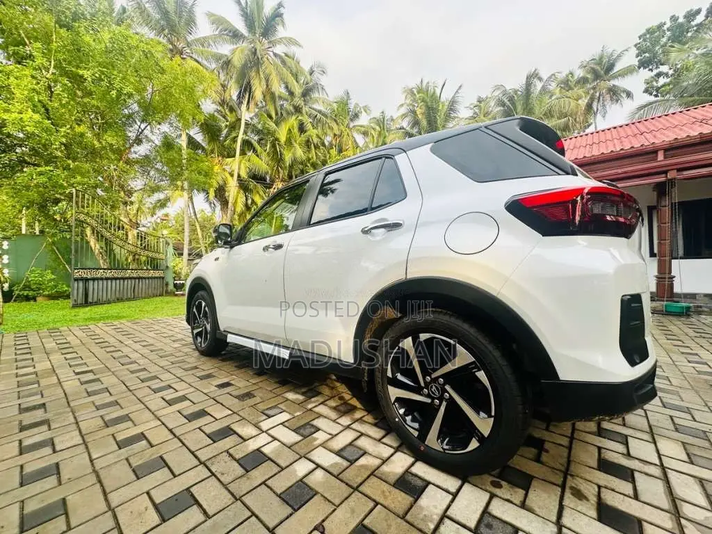 Daihatsu ROCKY G PREMIUM 2025 SUV Unregistered (Recondition)