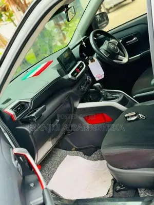 Toyota Raize Z BlackTop 2020 SUV (Used)