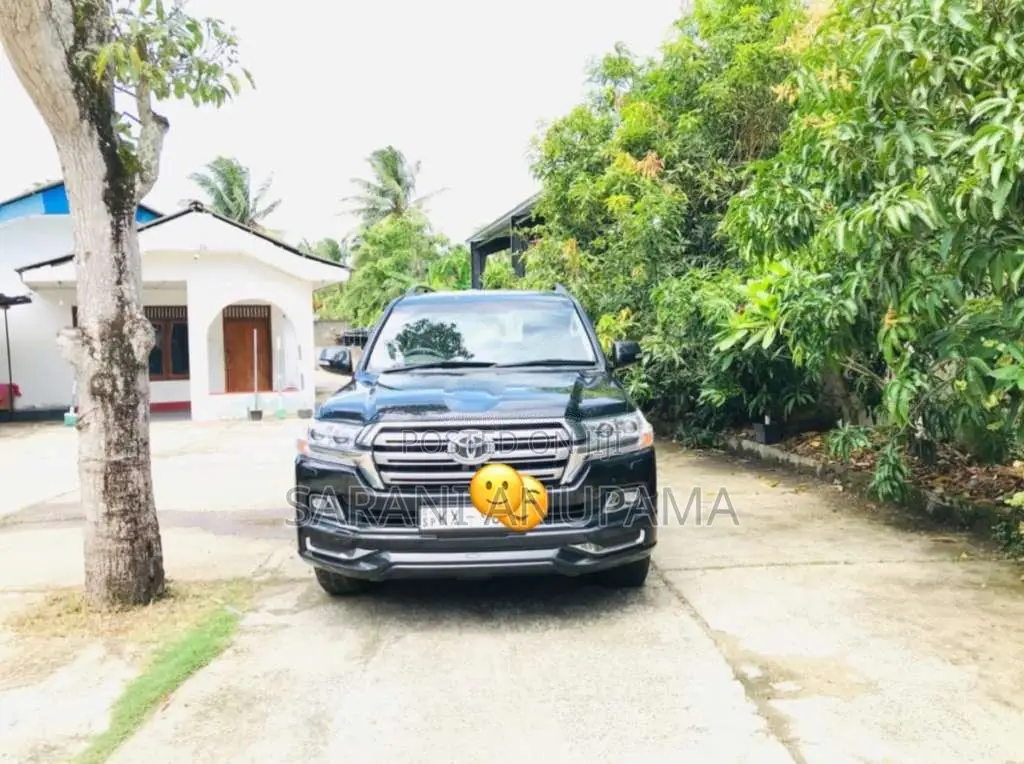 Toyota Land Cruiser 2012 SUV (Used)