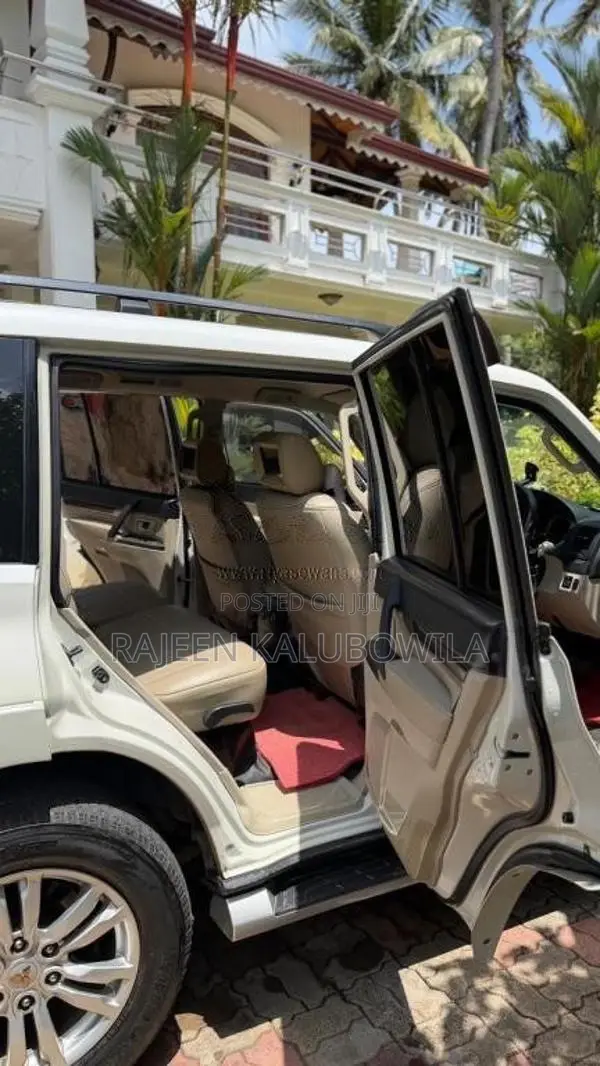 Mitsubishi Montero 2013 SUV (Used)