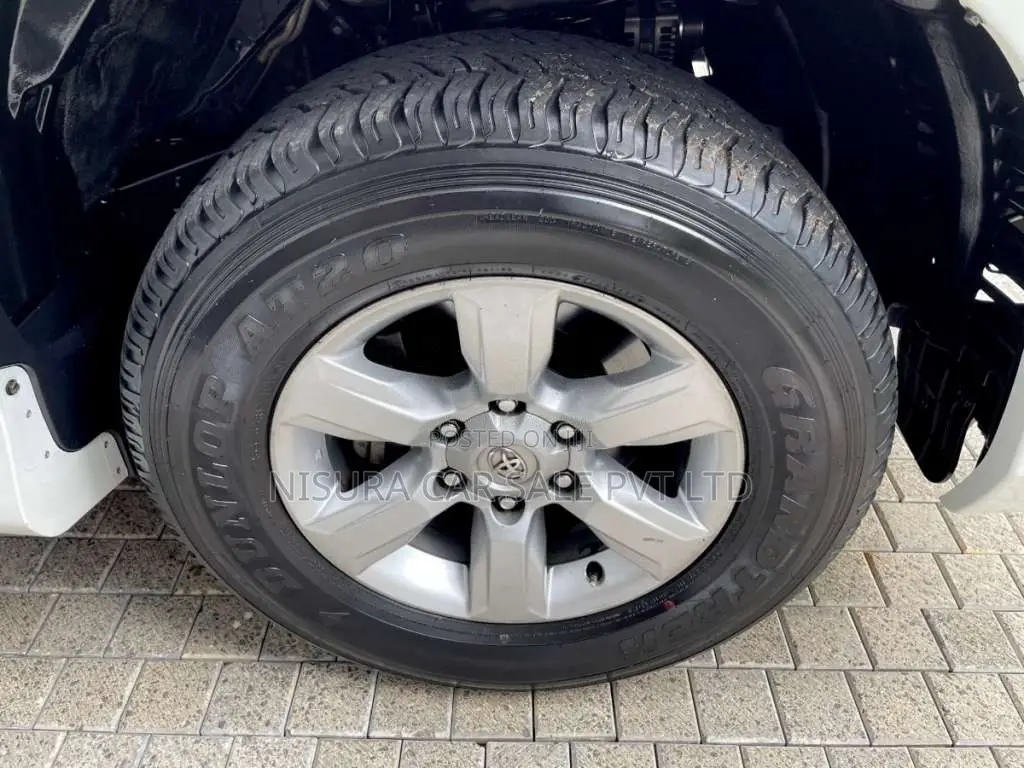 Toyota Prado 2015 SUV (Used)