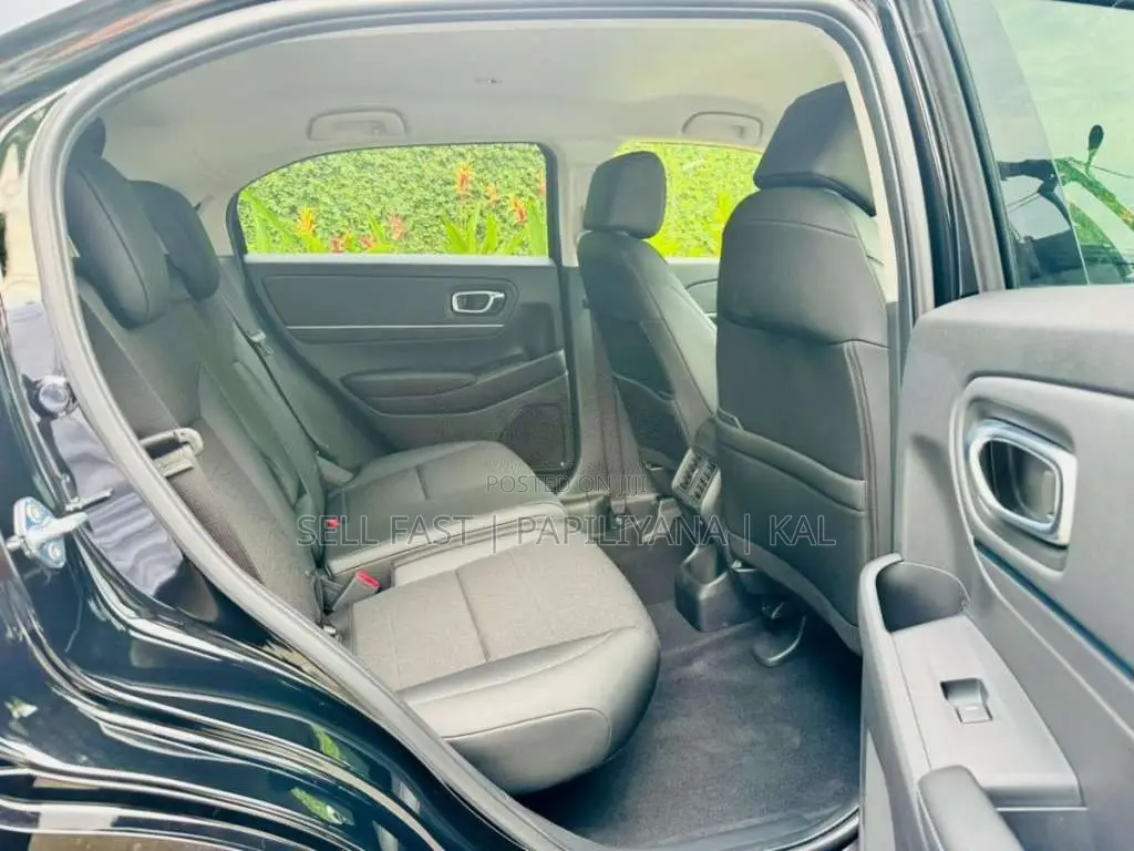 Honda Vezel Z Plus 2025 SUV Unregistered (Recondition)