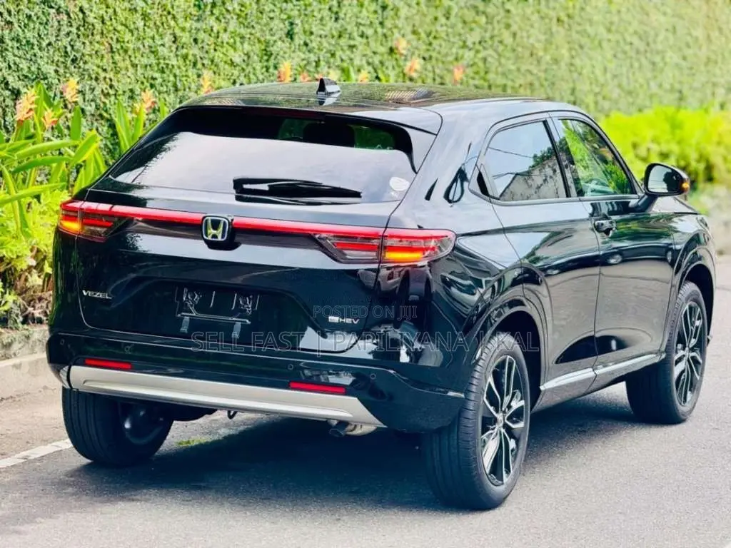 Honda Vezel Z Plus 2025 SUV Unregistered (Recondition)