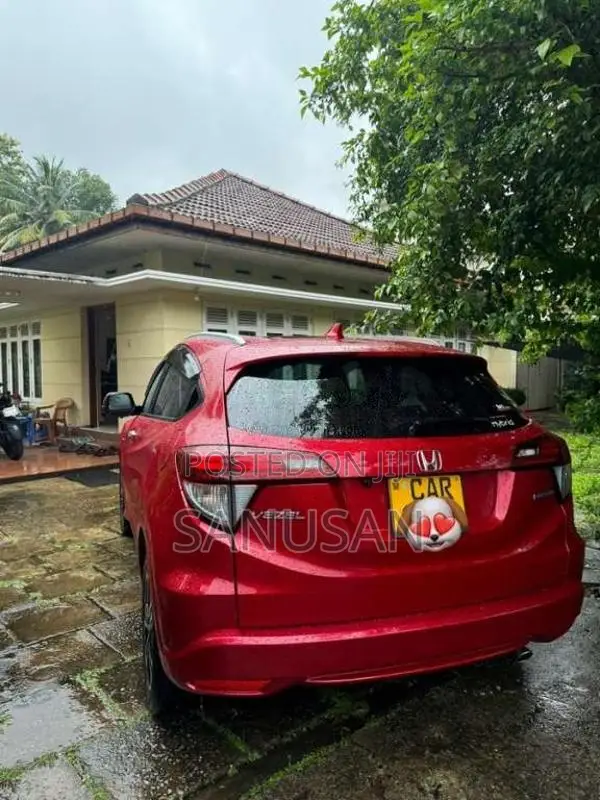 Honda Vezel 2016 SUV (Used)