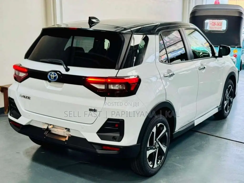 Toyota Raize Z Premium Hybrid 2026 SUV Unregistered (Recondition)