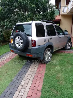 Land-Rover Freelander 2001 SUV (Used)