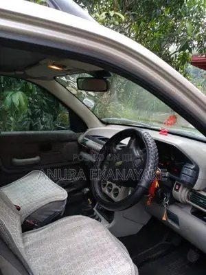 Land-Rover Freelander 2001 SUV (Used)