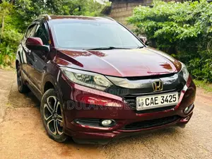 Honda VEZEL 2015 SUV (Used)