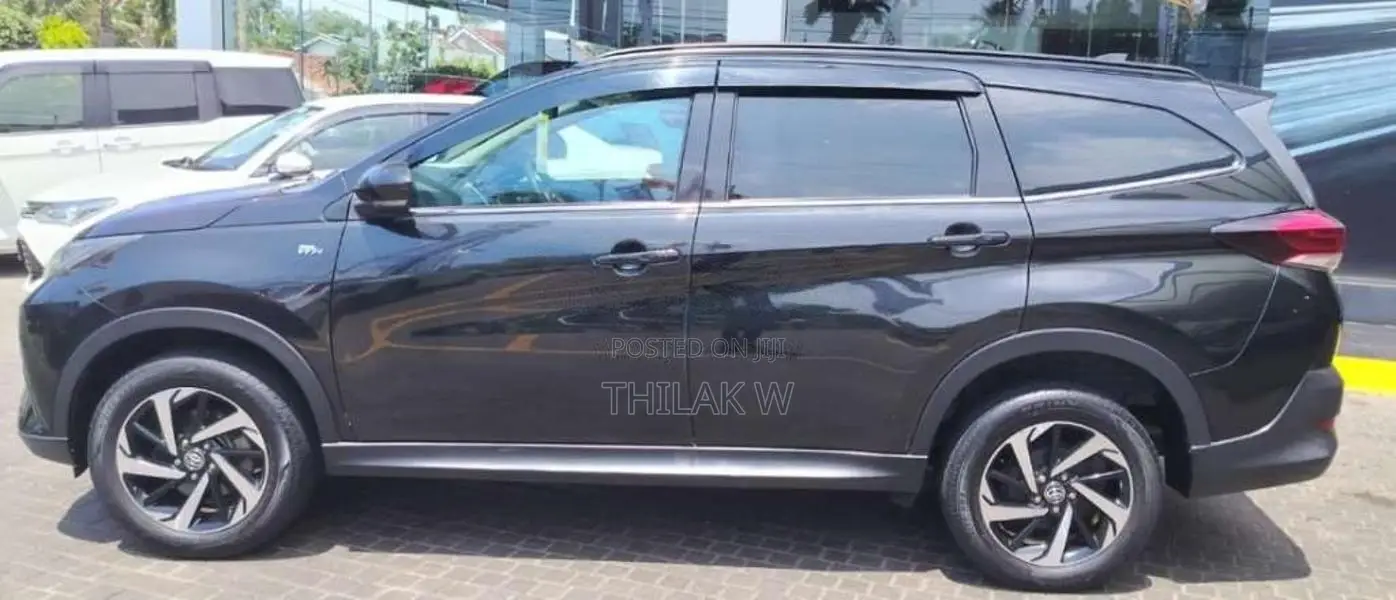 Toyota Rush 2018 SUV (Used)