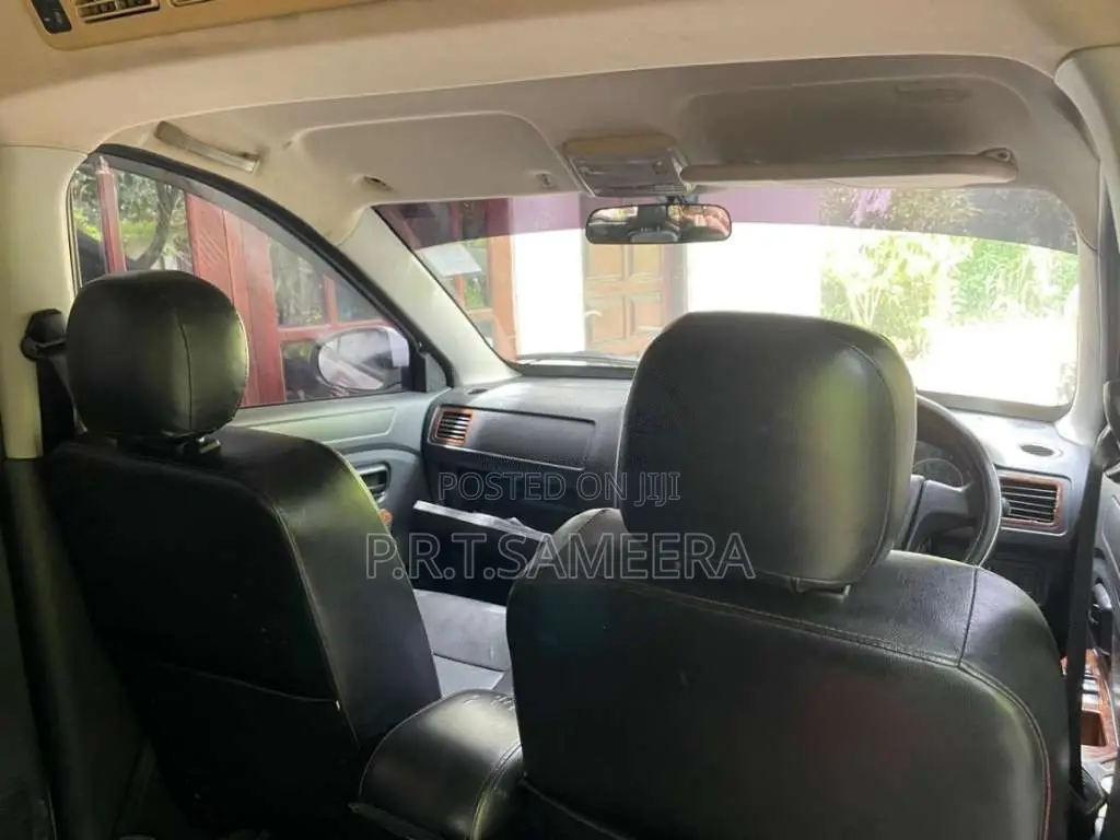 DFSK Glory 330 2016 SUV (Used)