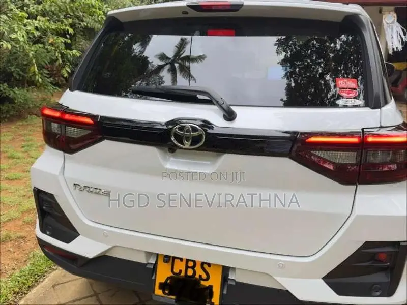 Toyota Raize 2025 SUV (Used)