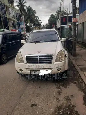 Micro Rexton Ssyangyong 2009 SUV (Used)