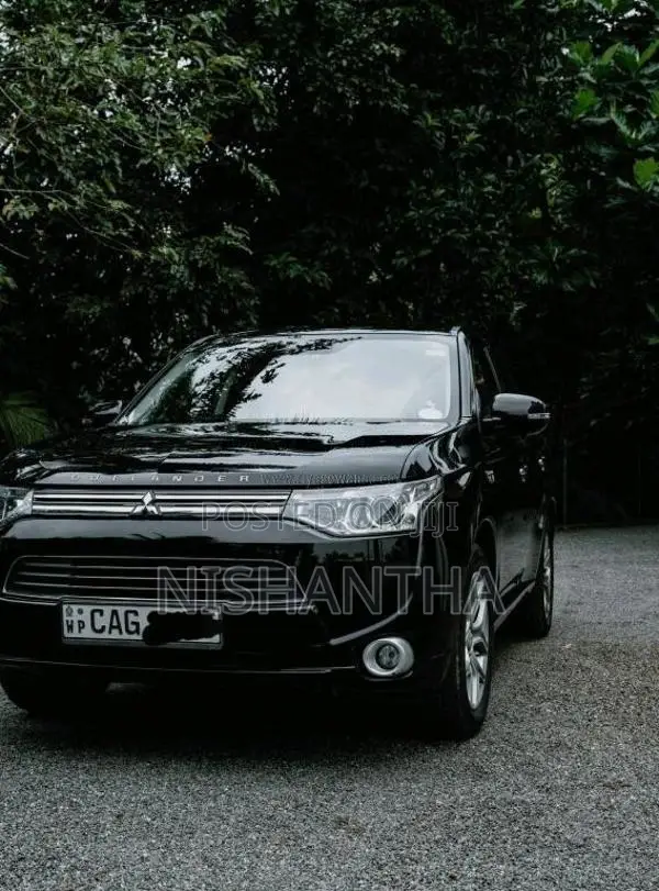 Mitsubishi OUTLANDER 2014 SUV (Used)