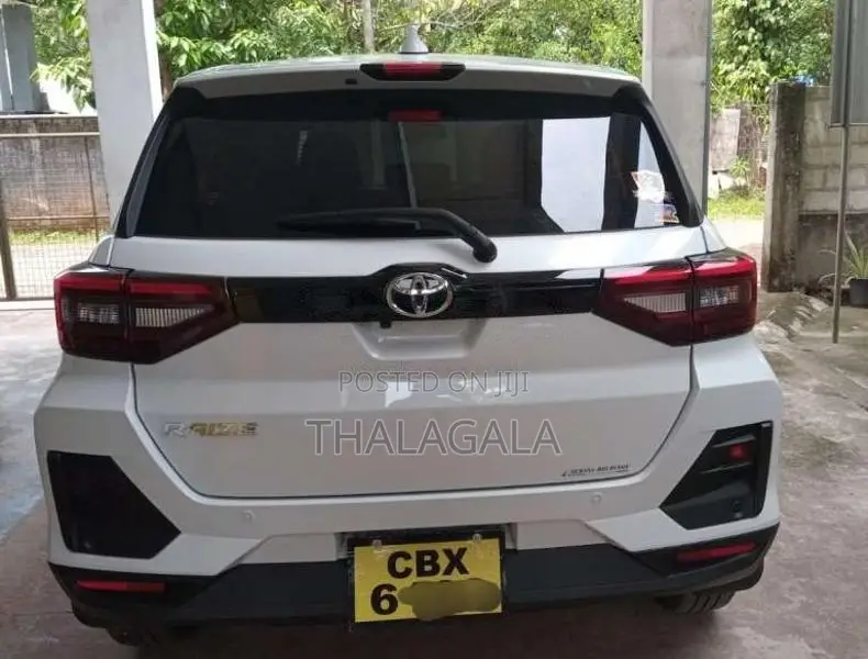 Toyota Raize 2025 SUV (Used)