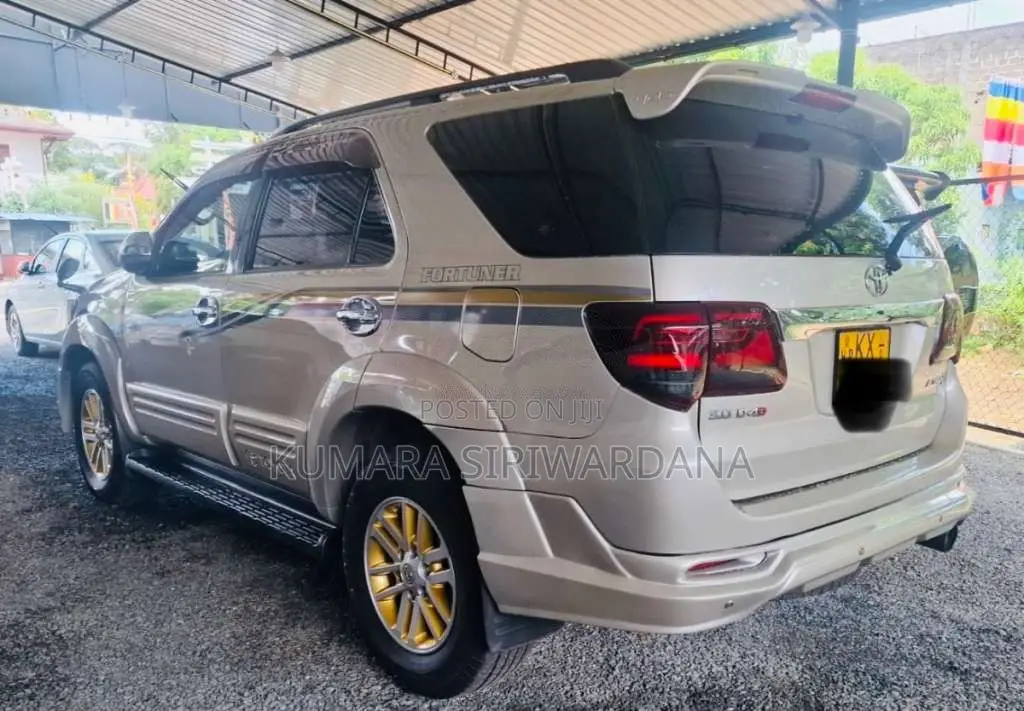 Toyota Fortuner 2013 SUV (Used)
