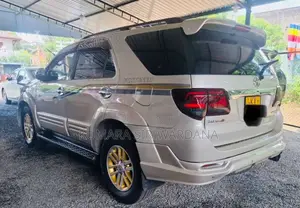 Toyota Fortuner 2013 SUV (Used)