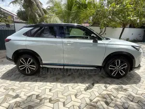 Honda Vezel Z Play 2025 SUV Unregistered (Recondition)