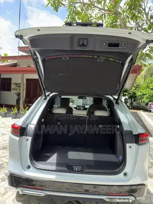 Honda Vezel Z Play 2025 SUV Unregistered (Recondition)