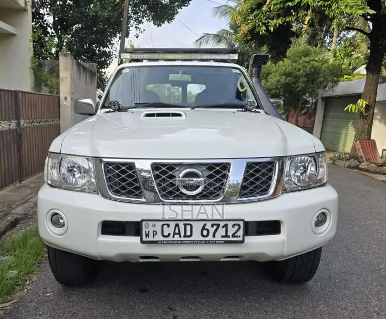 Nissan Patrol Y61 2015 SUV (Used)