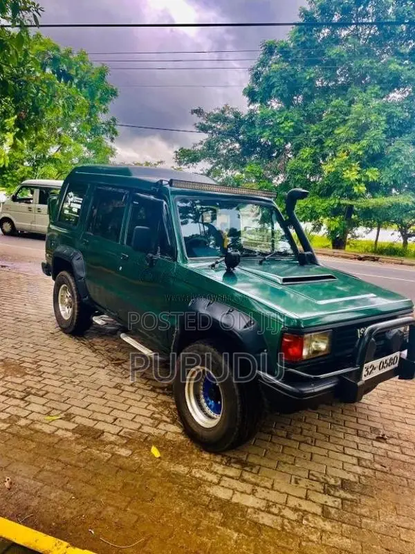 Isuzu Trooper 1984 SUV (Used)