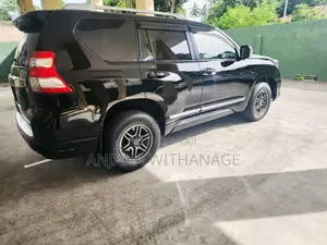 Toyota Land Cruiser Prado 150 2016 SUV (Used)