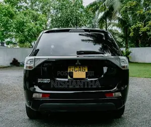 Mitsubishi OUTLANDER 2014 SUV (Used)