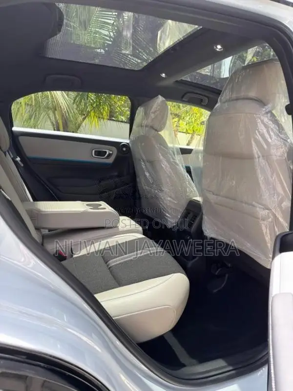 Honda Vezel Z Play 2025 SUV Unregistered (Recondition)
