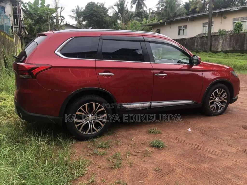 Mitsubishi Outlander 2015 SUV (Used)
