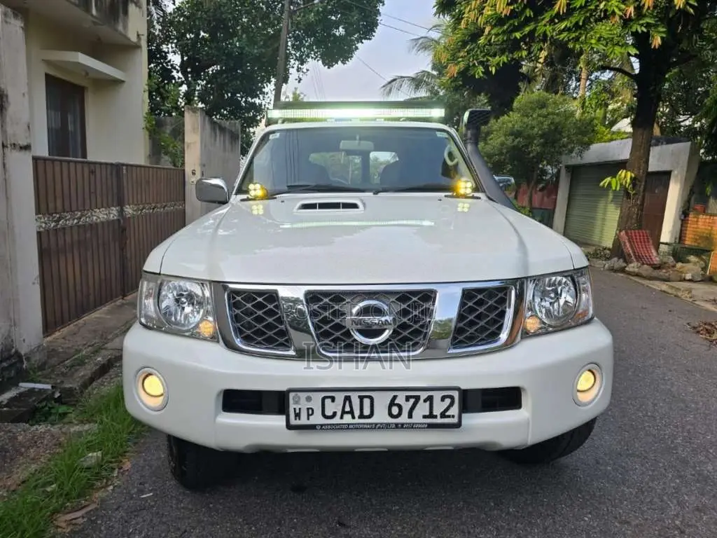 Nissan Patrol Y61 2015 SUV (Used)